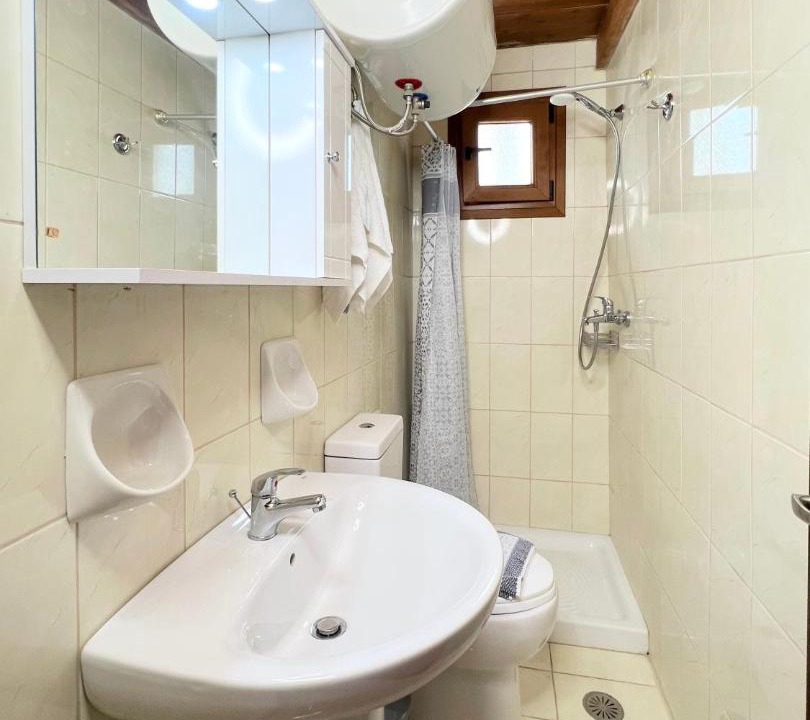 Photo of Bathroom in Soroni