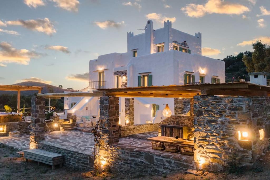 Photo of Others in Naxos