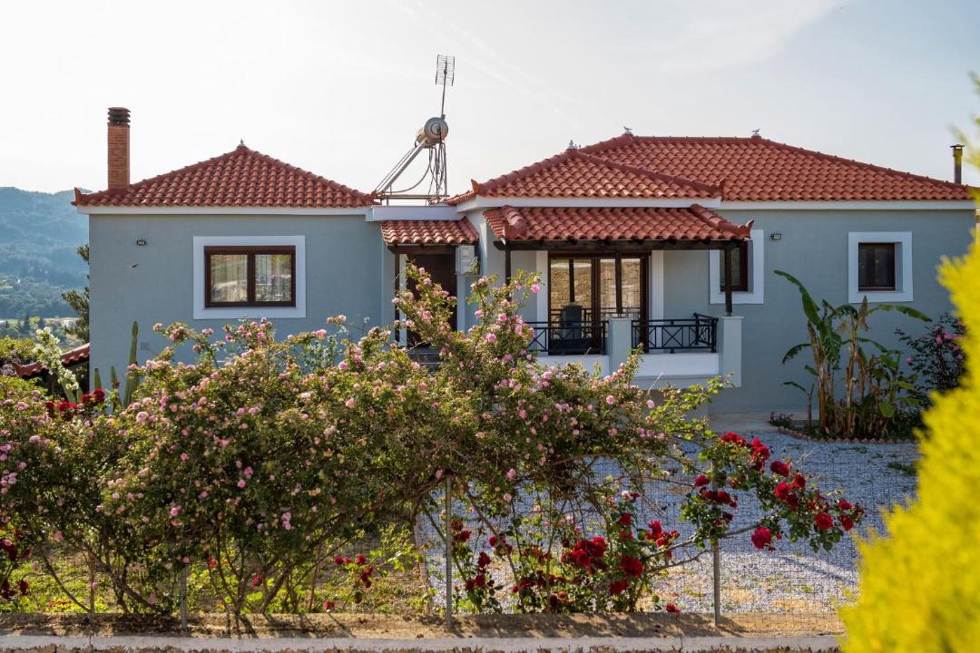 Photo of Buildings in Karlovassi