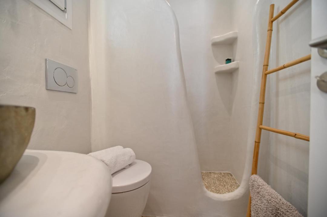 Photo of Bathroom in Glinado