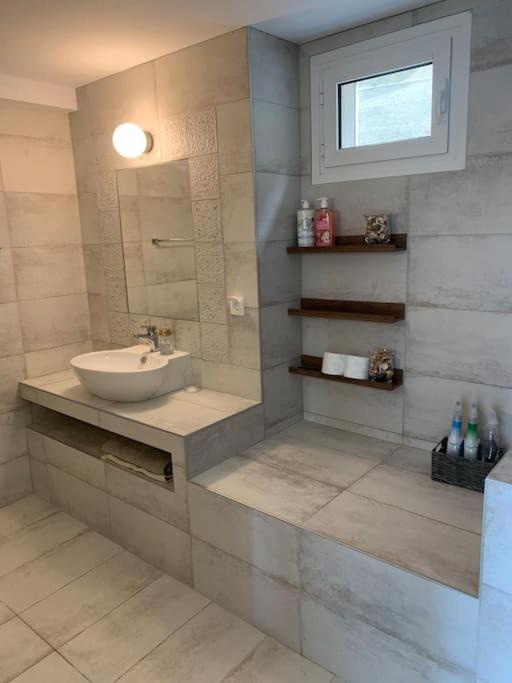 Photo of Bathroom in Neos Marmaras