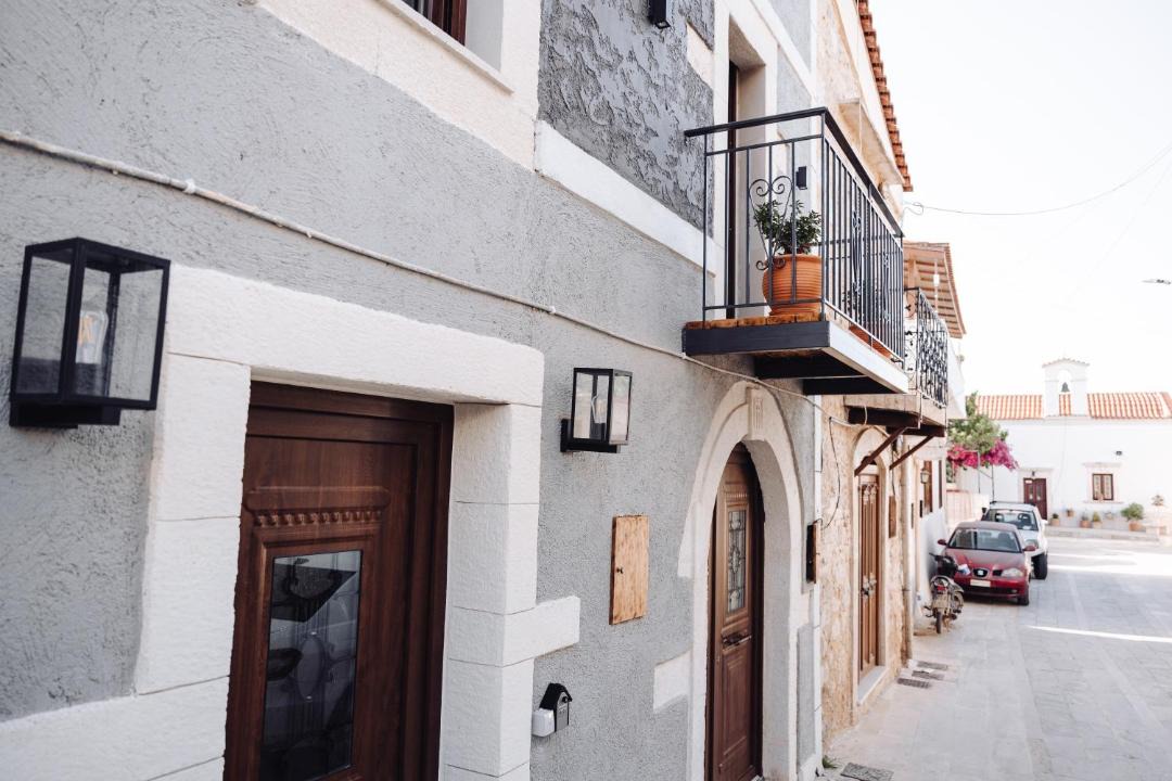 Photo of Buildings in Prines