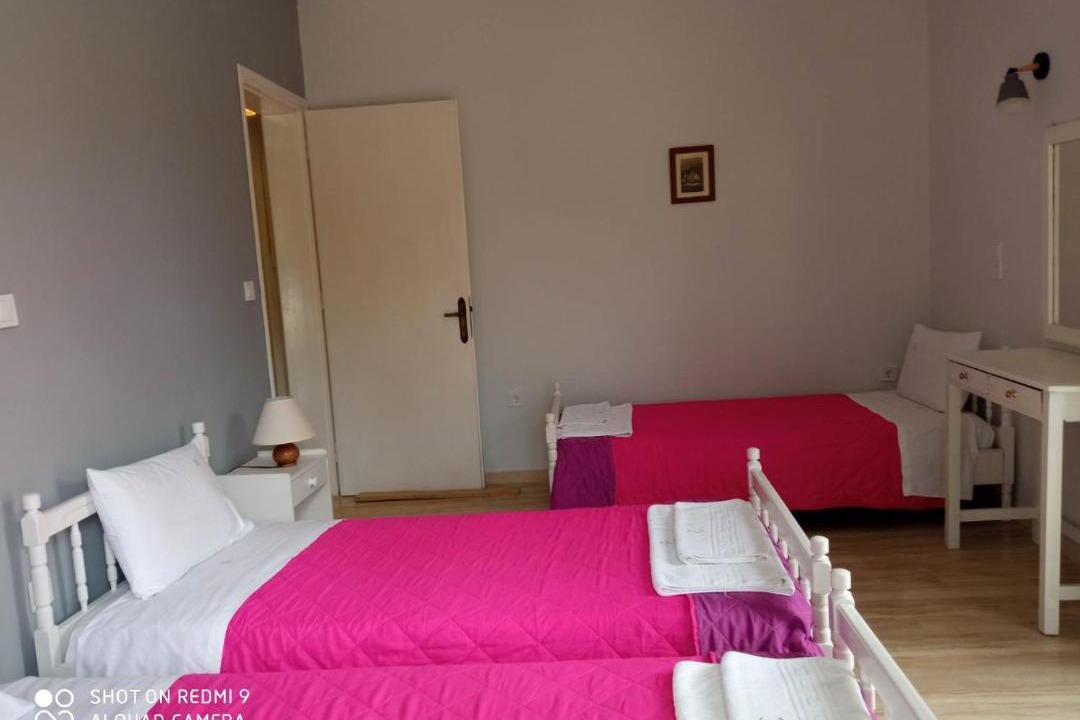 Photo of Bedroom in Ipsos