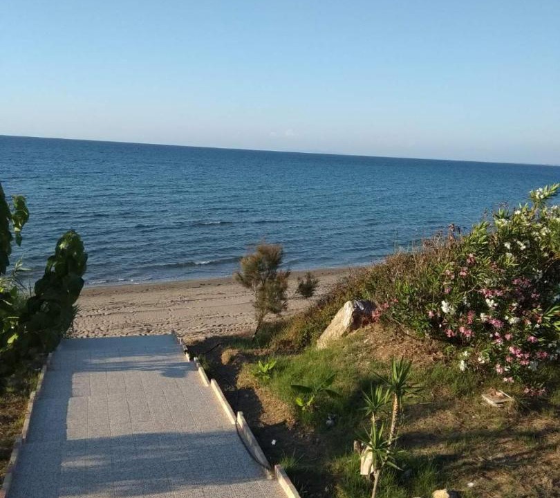 Photo of Outdoor in Neromilos