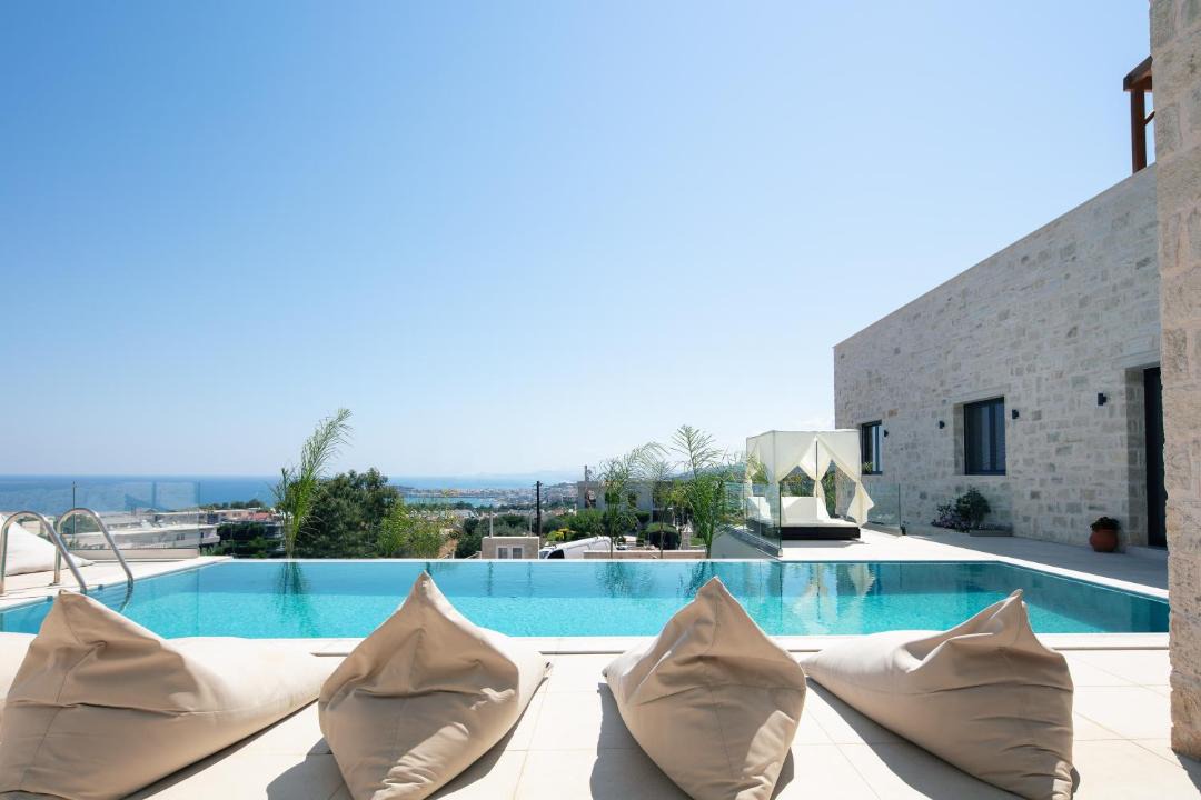 Photo of Patio Balcony in Violi Charaki