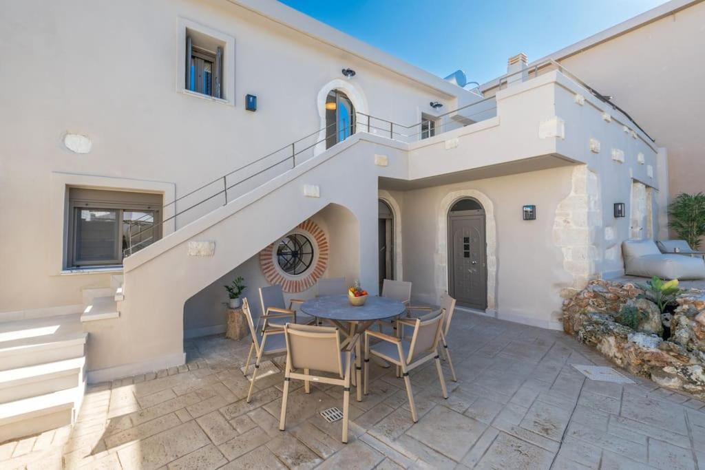 Photo of Patio Balcony in Episkopi