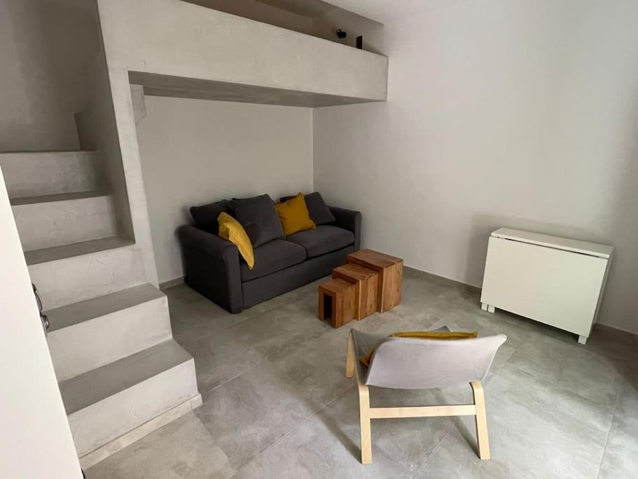 Photo of Livingroom in Filopappou