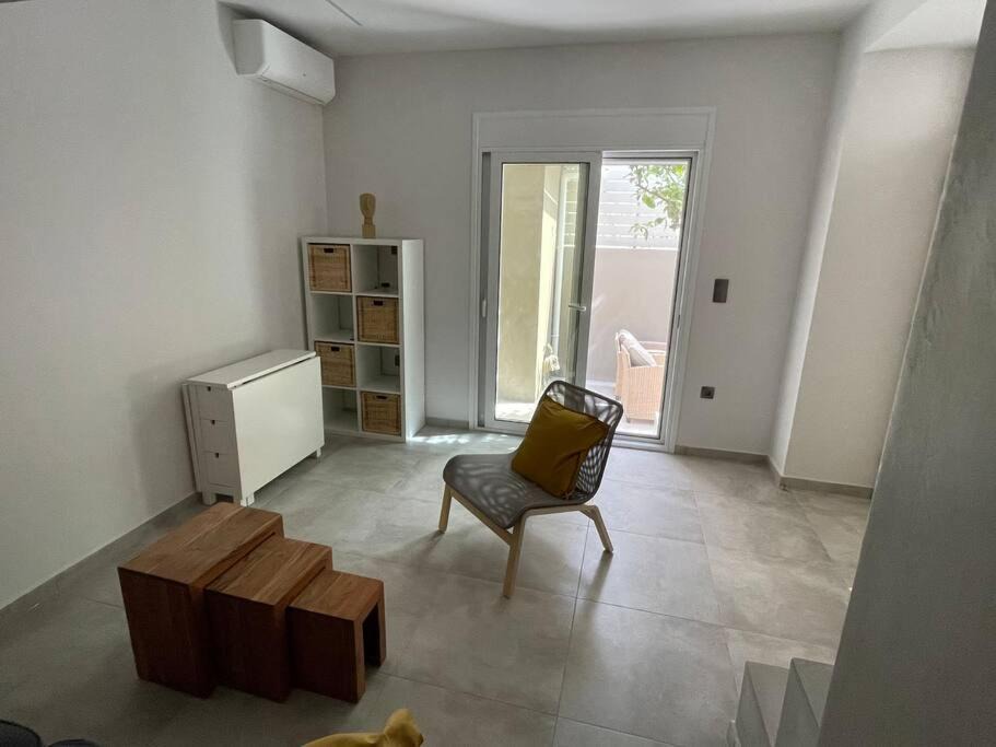 Photo of Livingroom in Filopappou