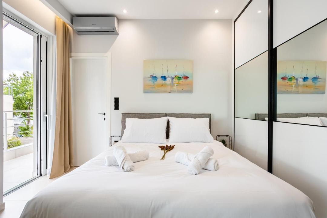 Photo of Bedroom in Kalamata Marina