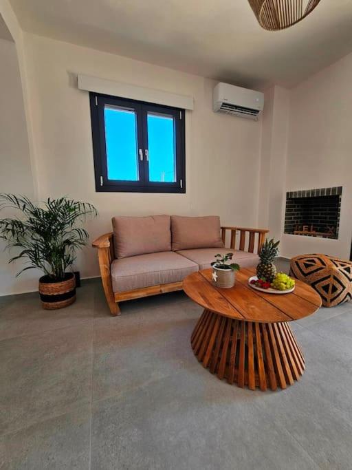 Photo of Livingroom in Vivlos