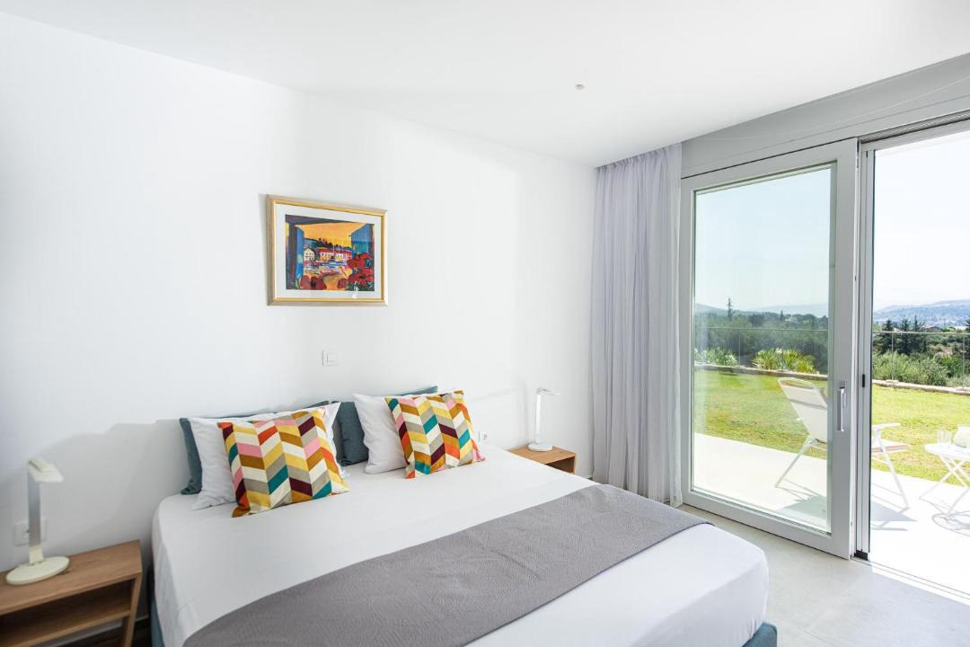 Photo of Bedroom in Nipos