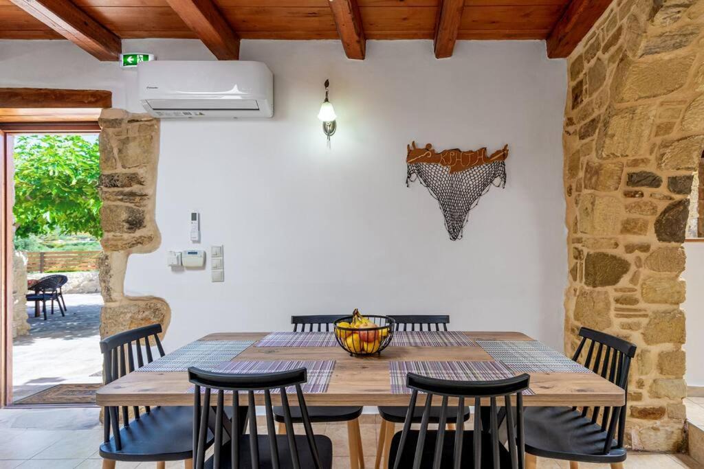 Photo of Livingroom in Pefki
