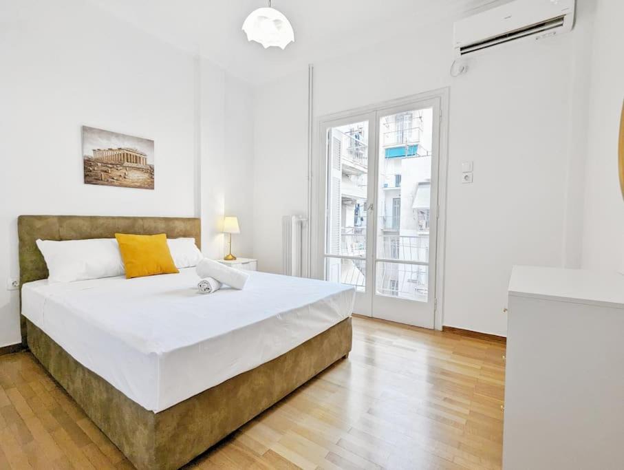 Photo of Bedroom in Platia Viktorias