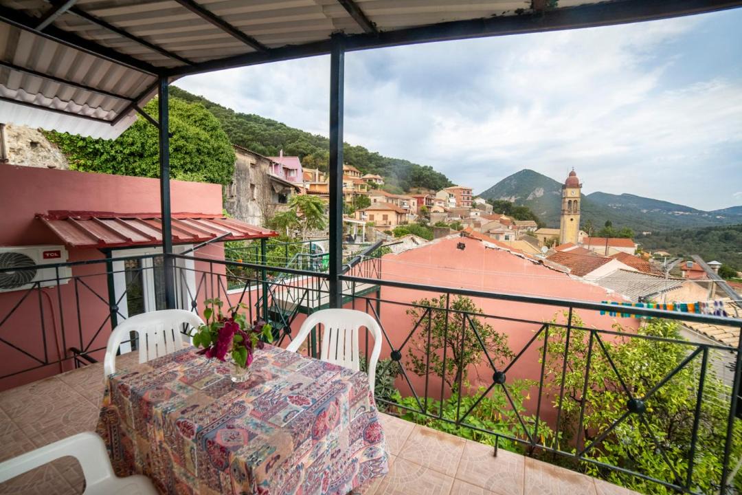 Photo of Patio Balcony in Dafnata