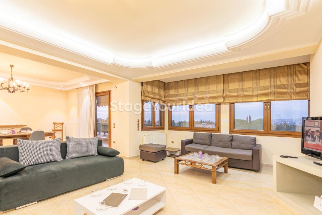 Photo of Livingroom in Thermi