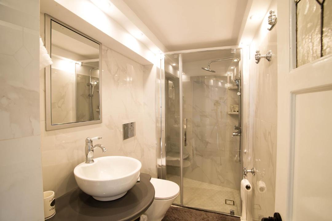 Photo of Bathroom in Kalymnos Town