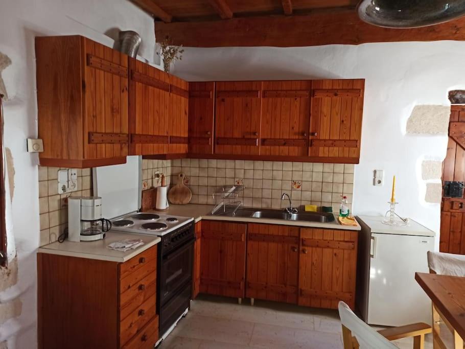 Photo of Kitchen in Douliana
