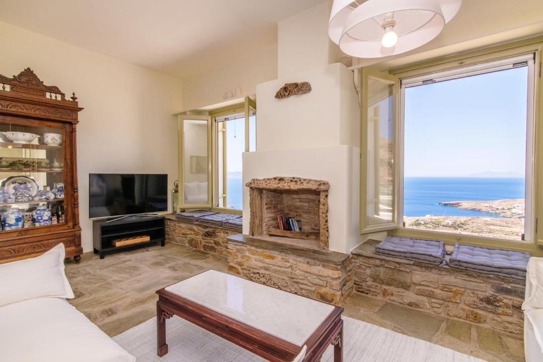 Photo of Livingroom in Exomvourgo