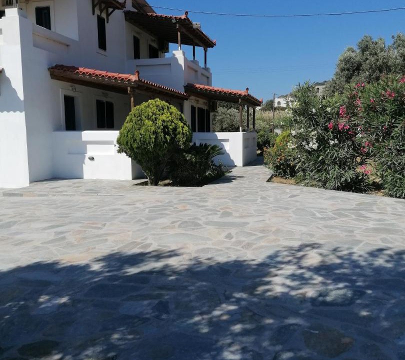 Photo of Buildings in Ormos Korthiou