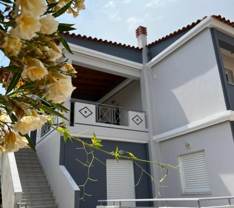 Photo of Buildings in Lefkakia