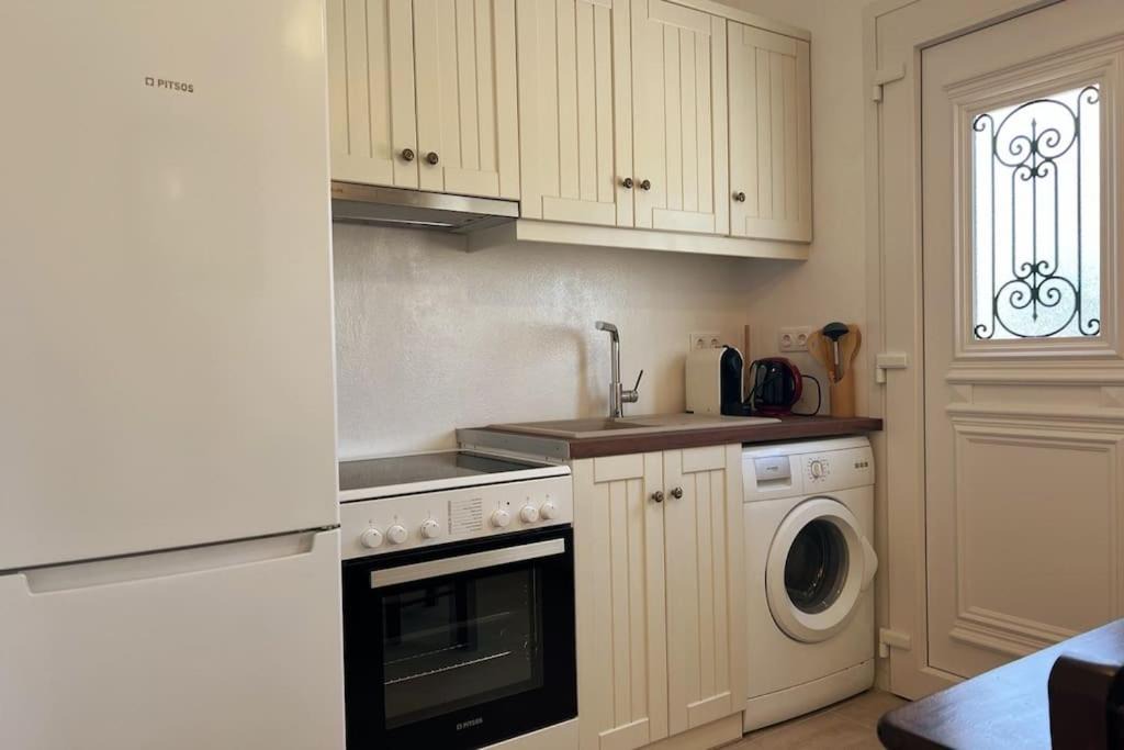 Photo of Kitchen in Agia Anna