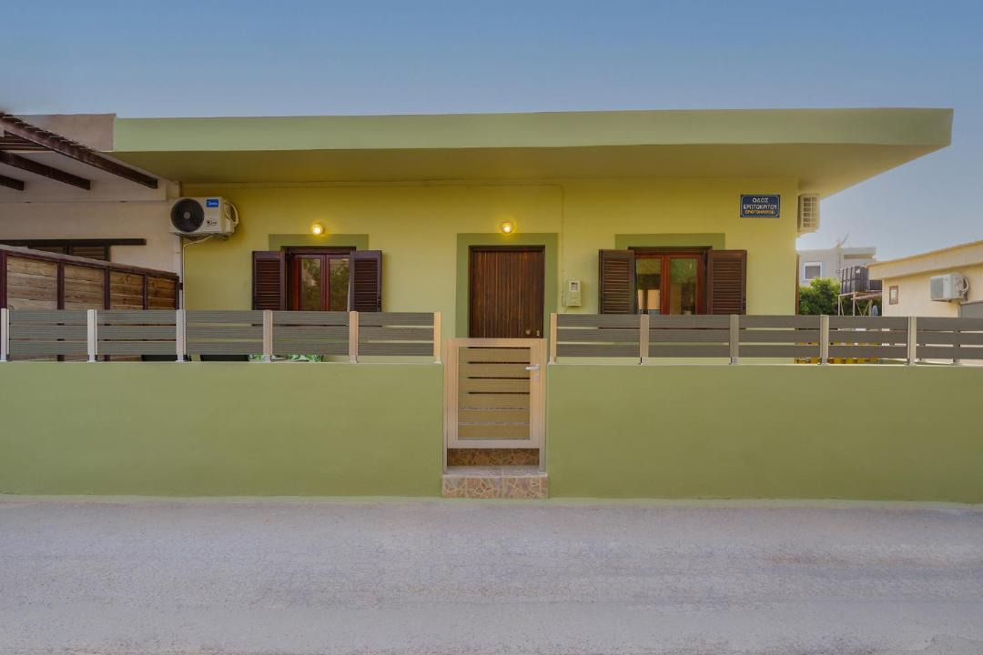 Photo of Buildings in Gournai