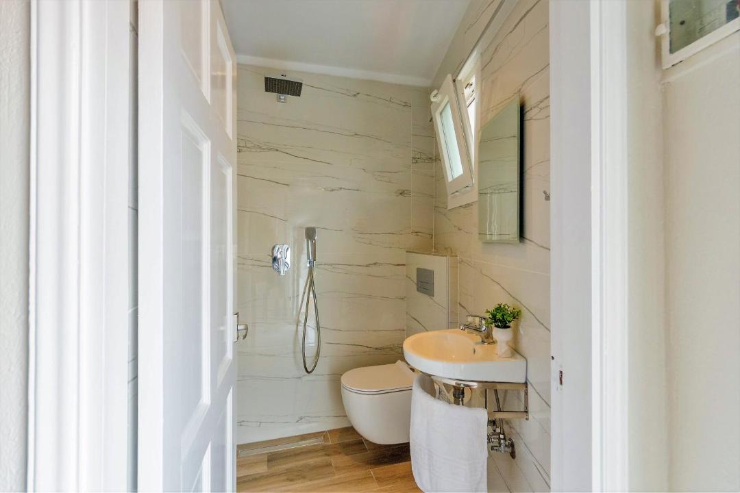 Photo of Bathroom in Melikia