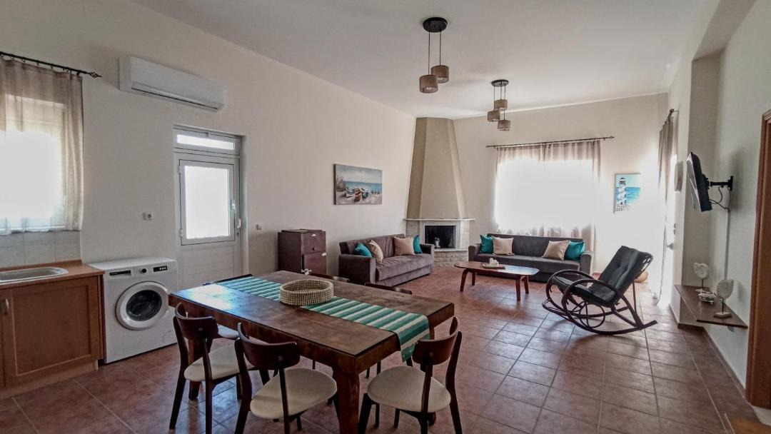 Photo of Livingroom in Kattavia