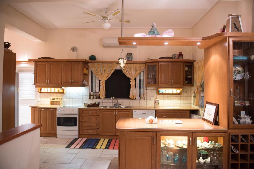 Photo of Kitchen in Limni Vouliagmenis