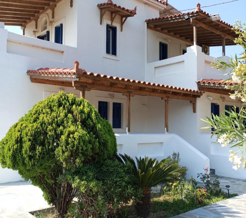 Photo of Buildings in Ormos Korthiou