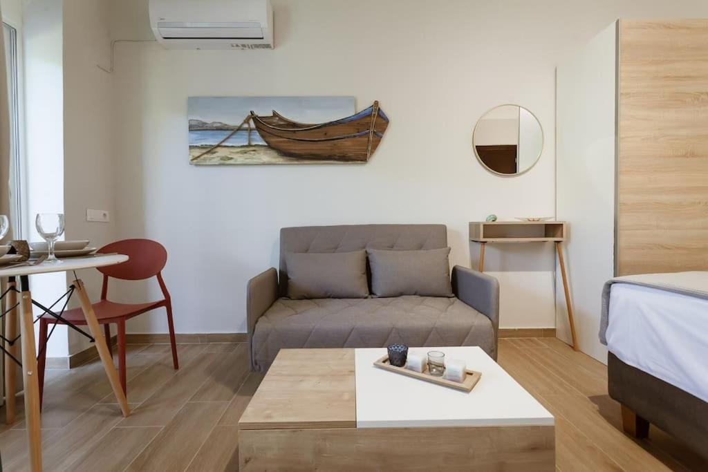 Photo of Livingroom in Rhodes Town