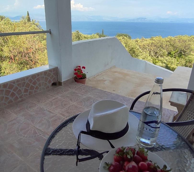 Photo of Patio Balcony in Perama