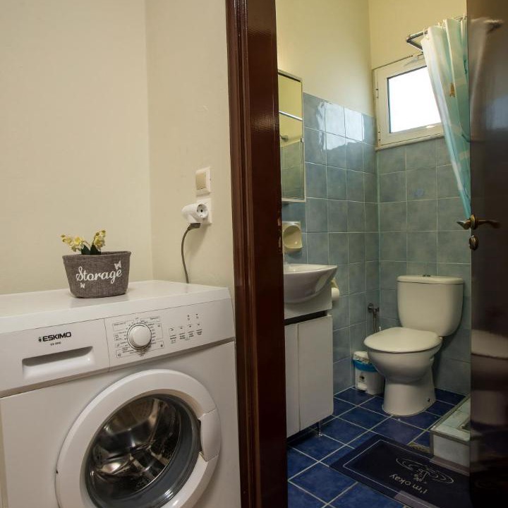 Photo of Bathroom in Petaloudes