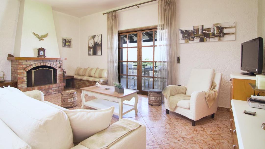 Photo of Livingroom in Adelianos Kampos