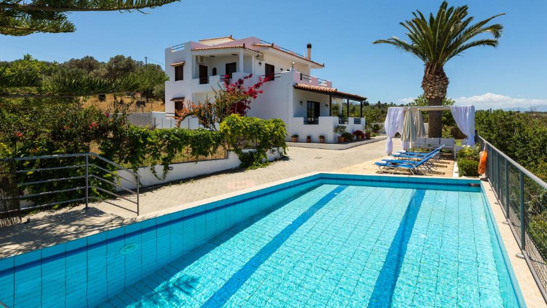 Photo of Outdoor in Adelianos Kampos