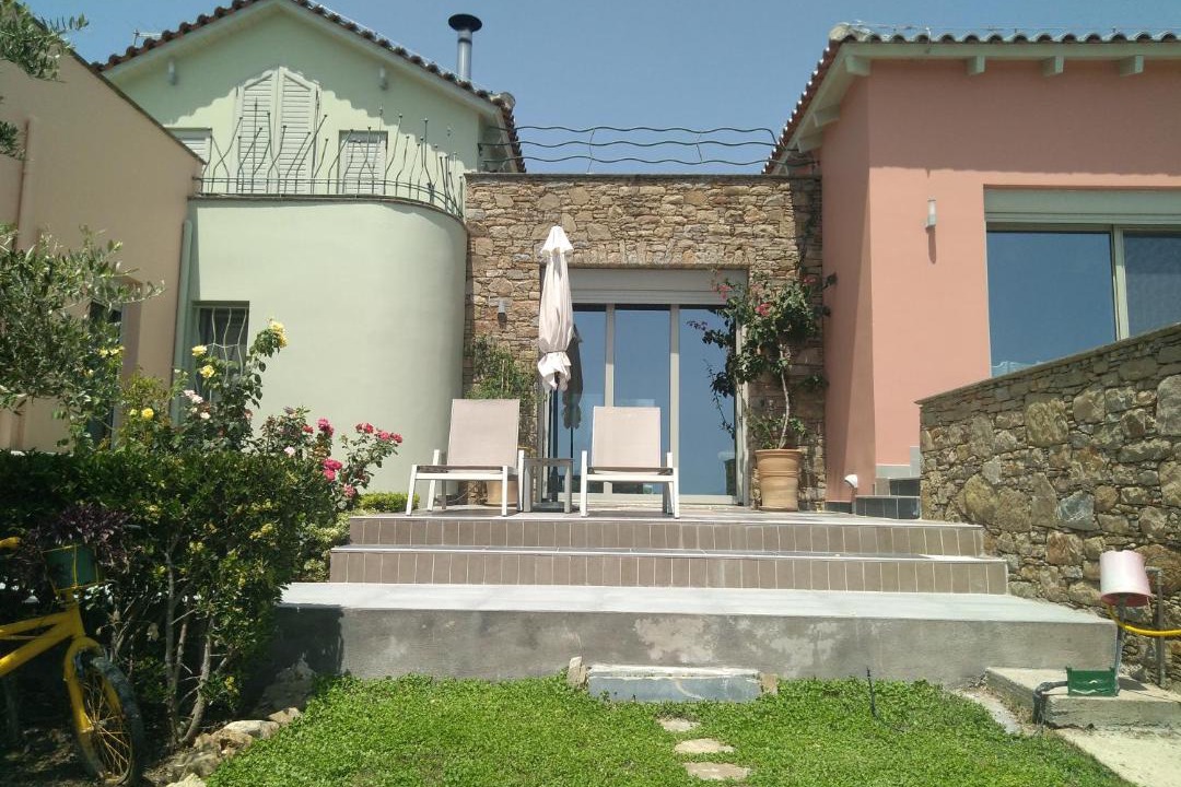Photo of Buildings in Kompi