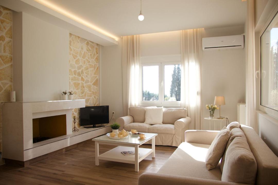 Photo of Livingroom in Aravissos