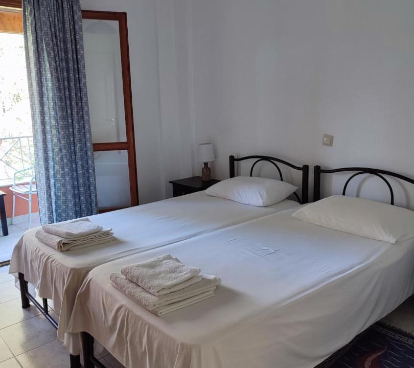 Photo of Bedroom in Ipsos