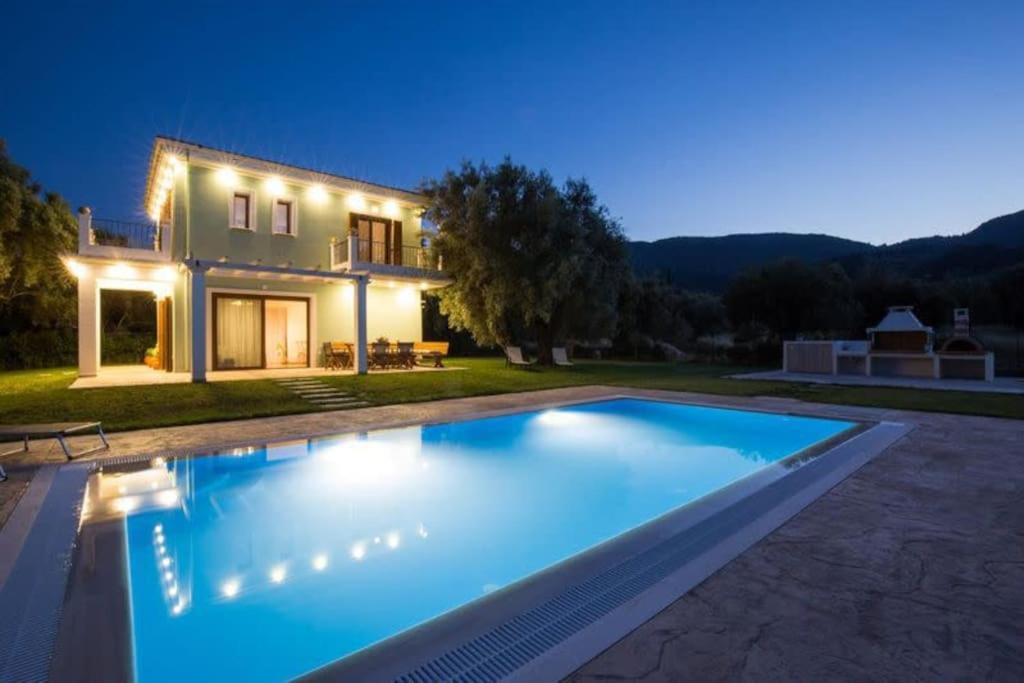 Photo of Outdoor in Lygia