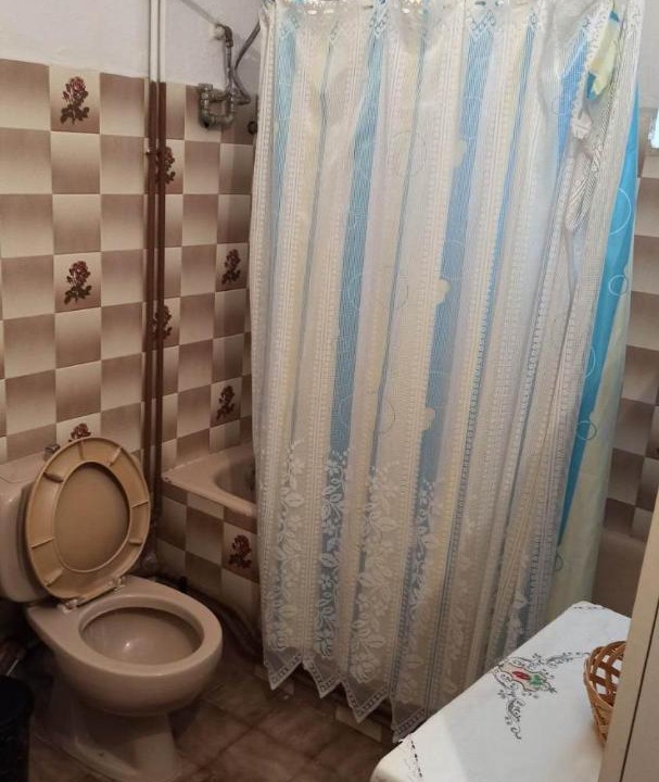 Photo of Bathroom in Gomfoi