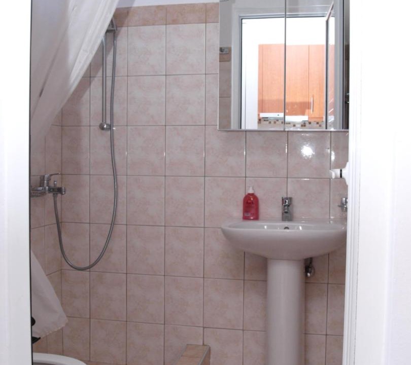 Photo of Bathroom in Haraki