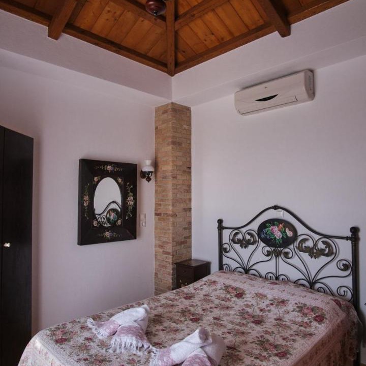 Photo of Bedroom in Votsi