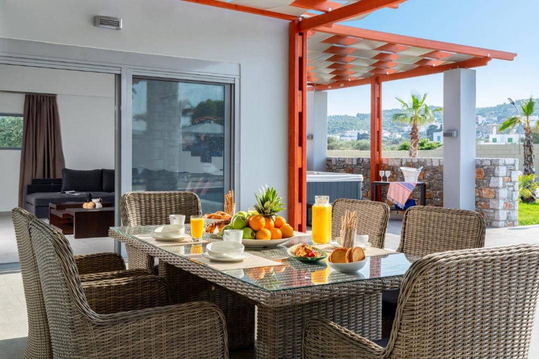Photo of Patio Balcony in Kalathos