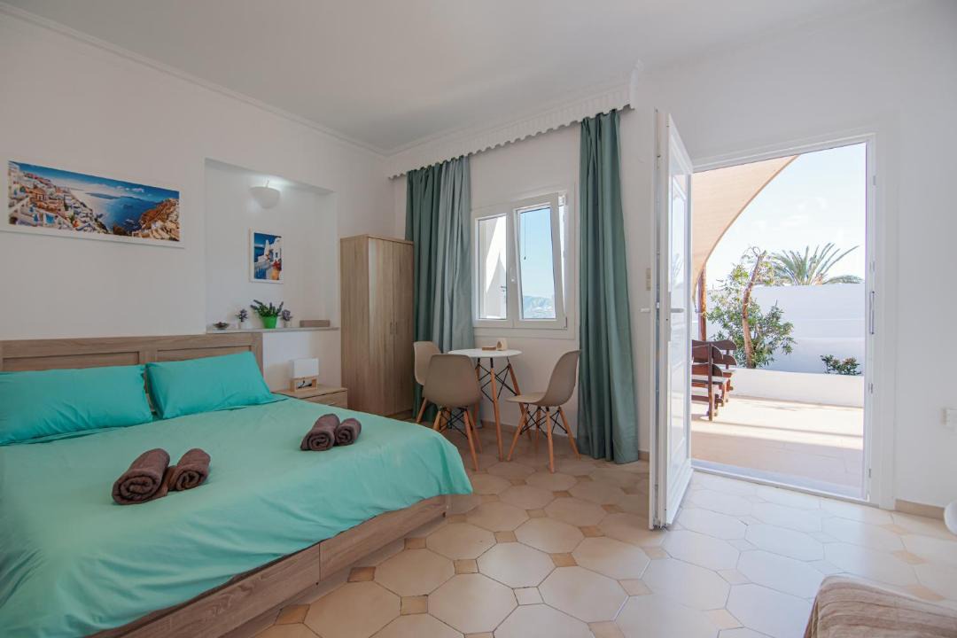 Photo of Others in Fira