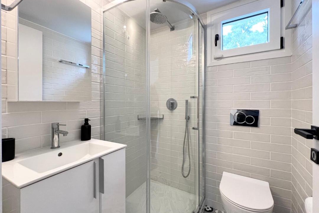 Photo of Bathroom in Sane