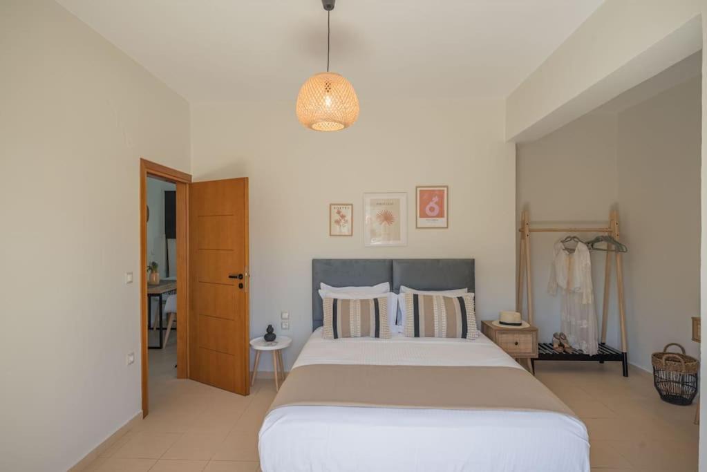 Photo of Bedroom in Kato Galatas