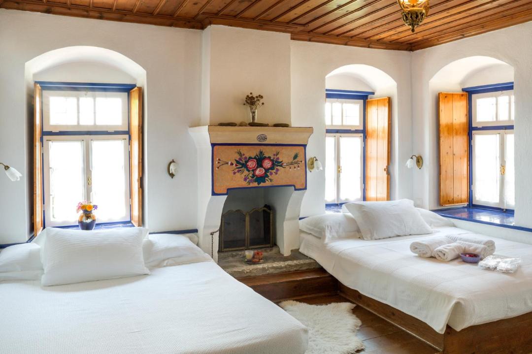 Photo of Bedroom in Papigo