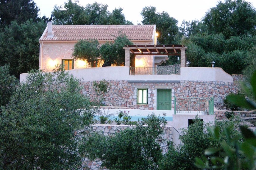 Photo of Buildings in Evreti