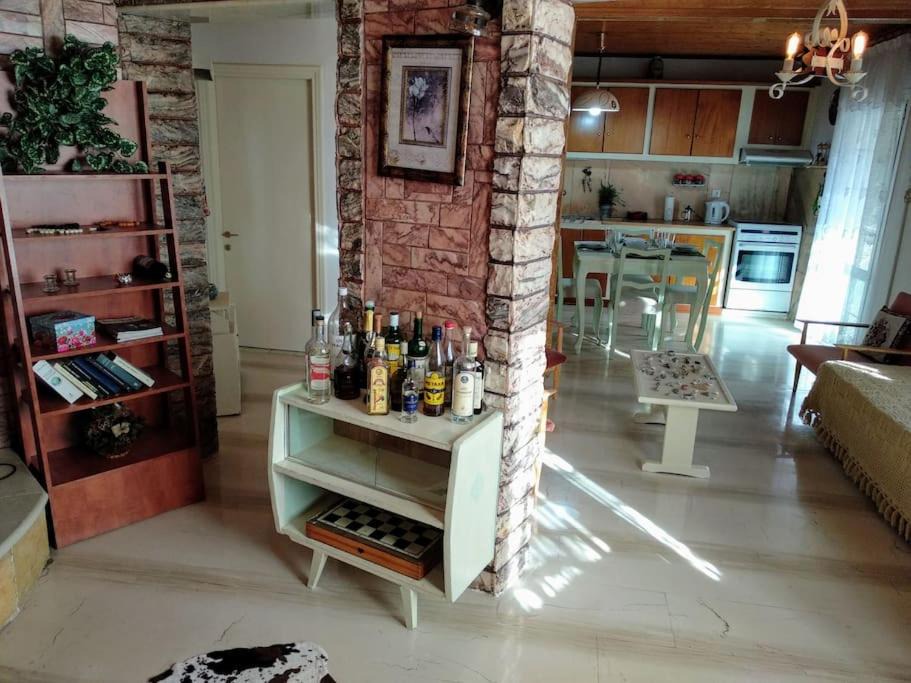 Photo of Livingroom in Petaleia