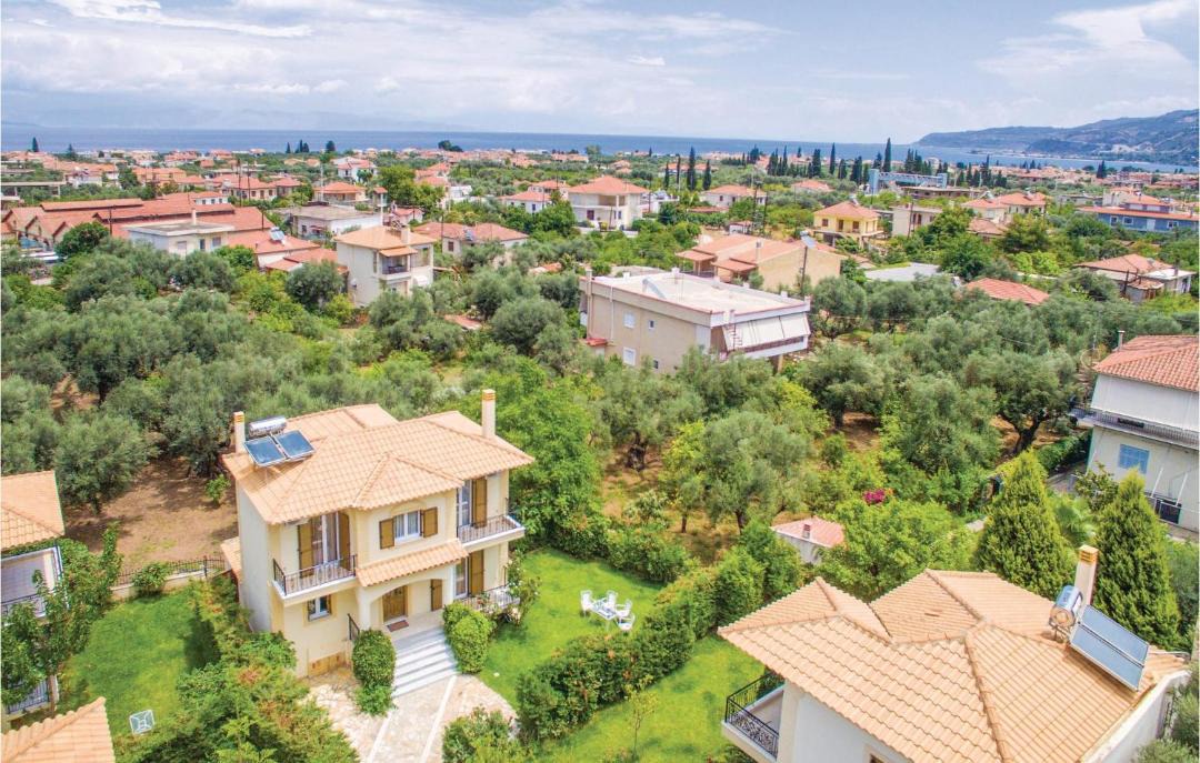 Photo of Buildings in Diakofto
